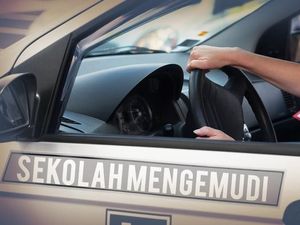 Bikin SIM A Kini Harus Punya Sertifikat Mengemudi?