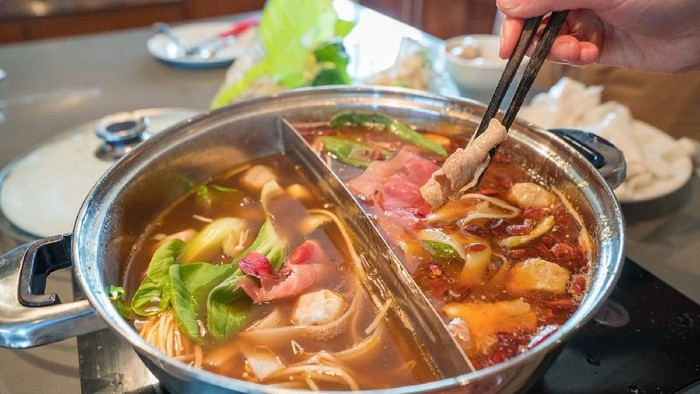 Hot Pot, 'Shabu-shabu' Gaya China dengan Beragam Kaldu