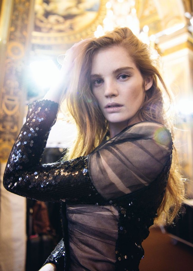 Model internasional Alexina Graham lahir 29 tahun lalu di Workshop, Nottingham, Inggris. Seperti orang Inggris kebanyakan, Alexina sangat doyan ngeteh. Ketika pulang (ke Inggris), aku bisa minum enam cangkir teh sehari. Rasanya tidak sama di New York, sulit untuk mencari susu yang pas di sana, kata Alexina kepada majalah Glamour UK seperti dikutip US Weekly. (Foto: Getty Images)