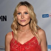 Stephanie Pratt pernah mengambil sejumlah aksesori bernilai USD 1,300 atau sekira Rp 18,4 juta di toko Neiman Marcus, Honolulu, pada 2006. Foto: Getty Images