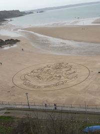 Romantis! Pria Lamar Kekasih dengan Tema Harry Potter di Pantai