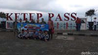 Tiket turis mancanegara hari Senin-Sabtu Rp 50.000, Minggu atau libur nasional sebesar Rp 60.000. Di kawasan ini juga tersedia lahan parkir yang cukup memadai. (Eko Susanto/detikcom)
