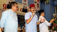Sejumlah tokoh nasional turut hadir dalam kampanye akbar tersebut, salah satunya adalah Ketua MPR RI sekaligus Ketua Umum Partai Amanat Nasional (PAN) Zulkifli Hasan.