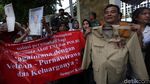 Aksi Para Veteran Tuntut Kesejahteraan di Depan KPU
