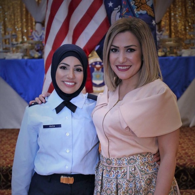 Namun banyak pula komentar positif yang berdatangan, khususnya di Instagram-nya @maysaa.ouza. Jangan hiraukan orang-orang yang berkomentar buruk tentangmu, tulis salah satu pengguna Instagram di kolom komentar. Foto: Instagram/ Maysaa Ouza