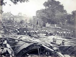 Potret Pembangunan MRT London Seabad Silam