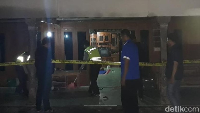 Tak Hanya Bunuh Ibu Muda di Ngawi, Pelaku Juga Lukai Anak Tak Hanya Bunuh Ibu Muda di Ngawi, Pelaku Juga Lukai Anak