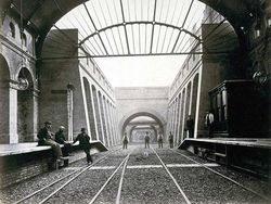 Potret Pembangunan MRT London Seabad Silam