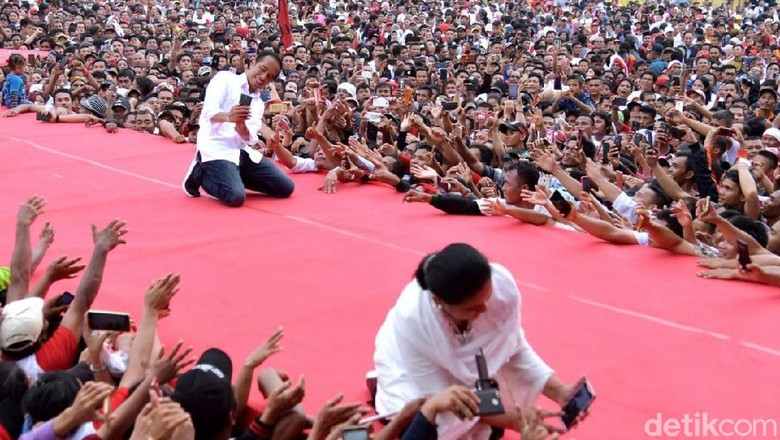 TKN Ceritakan Momen Iriana Sempat Jatuh di Panggung Kampanye Jokowi TKN Ceritakan Momen Iriana Sempat Jatuh di Panggung Kampanye Jokowi