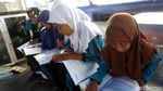Mengintip Asyiknya Anak-anak Membaca di Kapal Bahtera Seva III