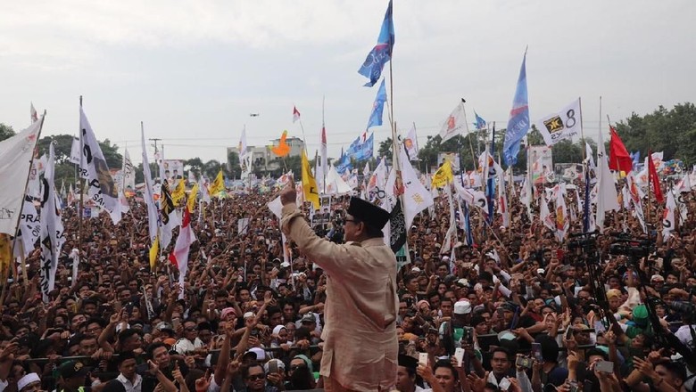 Prabowo: Elite Jakarta Tak Suka Saya karena Mereka Nyolong Uang Rakyat Prabowo: Elite Jakarta Tak Suka Saya karena Mereka Nyolong Uang Rakyat
