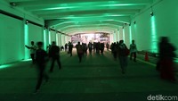 Jalur pedestrian itu untuk memudahkan pengguna angkutan umum khususnya MRT Jakarta