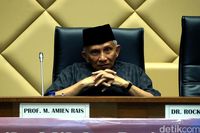 Ketua MPR, dari Culik Bung Karno sampai Minta Soeharto Mundur