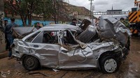 Dalam langkah langka, pemimpin tertinggi Iran Ayatollah Ali Khamenei menyerukan kepada Angkatan Bersenjata Iran untuk membantu menangani banjir. Reuters melaporkan sekitar 26 provinsi dari 31 provinsi di Irak kini mendapatkan peringatan banjir bandang akibat hujan lebat yang mengguyur. Foto: Tasnim News Agency/Handout via REUTERS