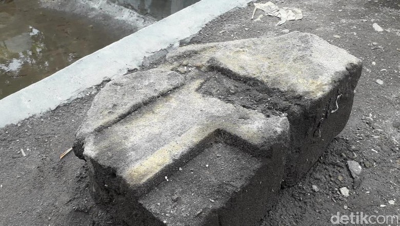 Diduga Ada Candi di Lokasi Temuan Jaladwara Lereng Gunung Merapi Diduga Ada Candi di Lokasi Temuan Jaladwara Lereng Gunung Merapi