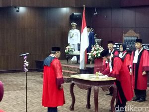 Wapres JK Hadiri Pelantikan Wakil Ketua MK Aswanto