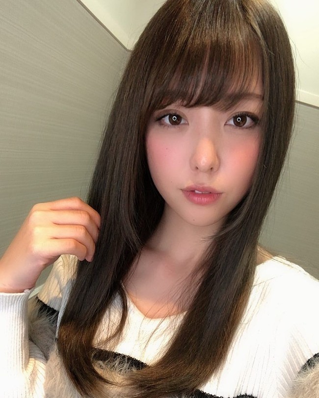 Ini adalah bak mandi idola gravure, tulis Shihomi di Twitter. Gravure sendiri merupakan salah satu budaya modern populer dari Jepang yang tidak hanya memunculkan foto wanita muda dalam balutan pakaian minim, namun juga seragam sekolah, kostum anime, dan lain-lain. Foto: Instagram