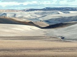 Ini Mars-nya Bumi, Pulau Tak Berpenghuni Terbesar Dunia