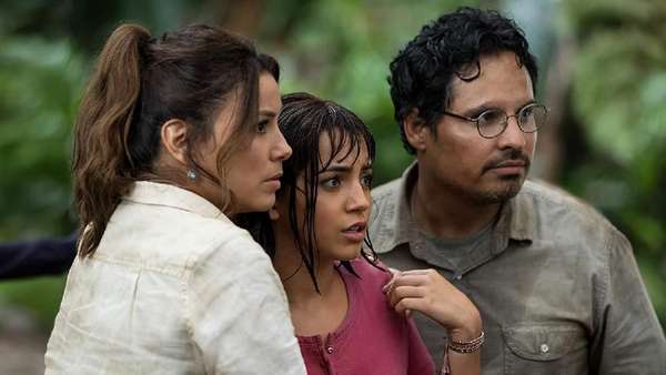Dora The Explorer Live-Action Bukan Film Anak-anak Dora The Explorer Live-Action Bukan Film Anak-anak