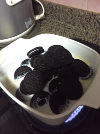 Netizen Malaysia Hebohkan Dunia Maya Karena Masak Nasi Pakai Oreo 