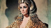 Film termahal di eranya, Cleopatra yang diperankan Elizabeth Taylor bahkan memiliki durasi 4 jam 3 menit. Dok. 20th Century Fox