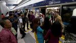 MRT Masih Gratis, Warga Serbu Stasiun Bundaran HI