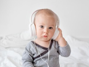 30 Inspirasi Nama Bayi Laki-laki dari Penyanyi Terkenal