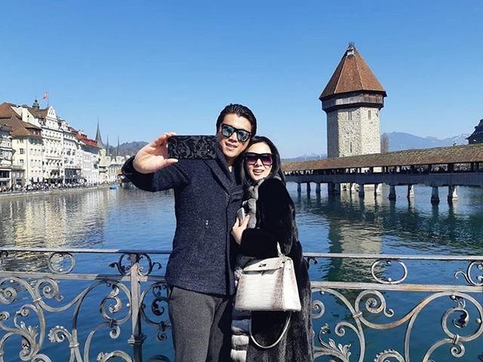 Syahrini dan Reino Barack. Foto: (Instagram/princessyahrini) Syahrini dan Reino Barack. Foto: (Instagram/princessyahrini)