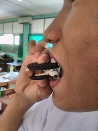Netizen Malaysia Hebohkan Dunia Maya Karena Masak Nasi Pakai Oreo 