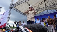 Dalam orasinya, Prabowo mengajak seluruh warga untuk memilih pada 17 April 2019. 