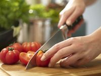 Hati-hati! 8 Hal Sepele Ini Bisa Membuat Anda Celaka di Dapur 