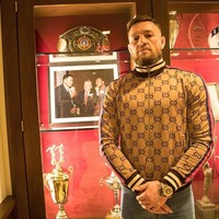 Jaket lain keluaran Gucci yang jadi koleksi Conor McGregor. Foto: Dok. Instagram @thenotoriousmma