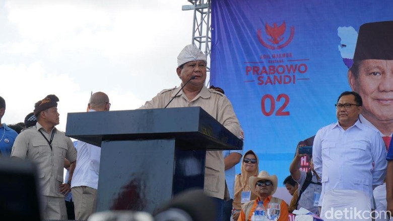 Prabowo: Banyak dari Partai Lain Kepalanya di Sana, Rakyatnya ke Sini Prabowo: Banyak dari Partai Lain Kepalanya di Sana, Rakyatnya ke Sini