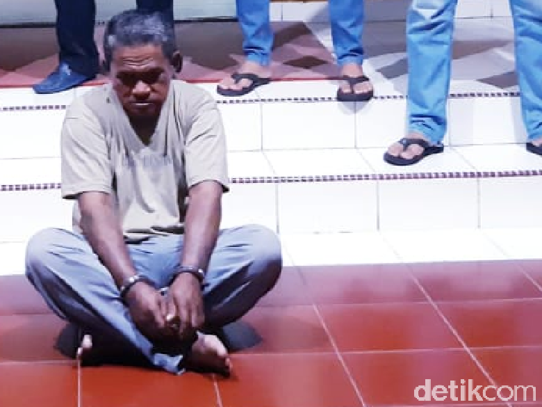 Tukang Bakso di Sulsel Culik dan Cabuli ABG Minta Tebusan Rp 15 Juta Tukang Bakso di Sulsel Culik dan Cabuli ABG Minta Tebusan Rp 15 Juta