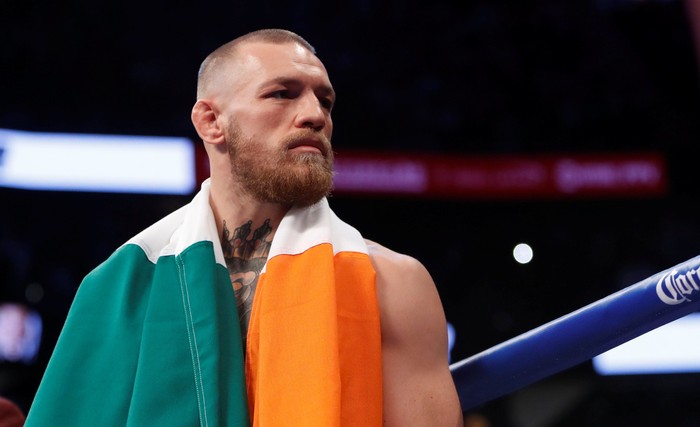 Conor McGregor menyatakan pensiun dari cabang olaharaga Mixed Martial Art. Keputusan sang petarung untuk pensiun menghebohkan masyarakat dunia.