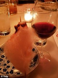 Mau Coba? Cotton Candy Ini Berisi Daging Perut Babi!