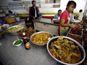 5 Warteg 24 Jam yang Murah dan Enak Buat Tempat Sarapan
