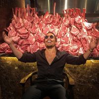 Dikabarkan Perusahaannya Terlilit Hutang, Salt Bae Malah Beli Hotel Mewah