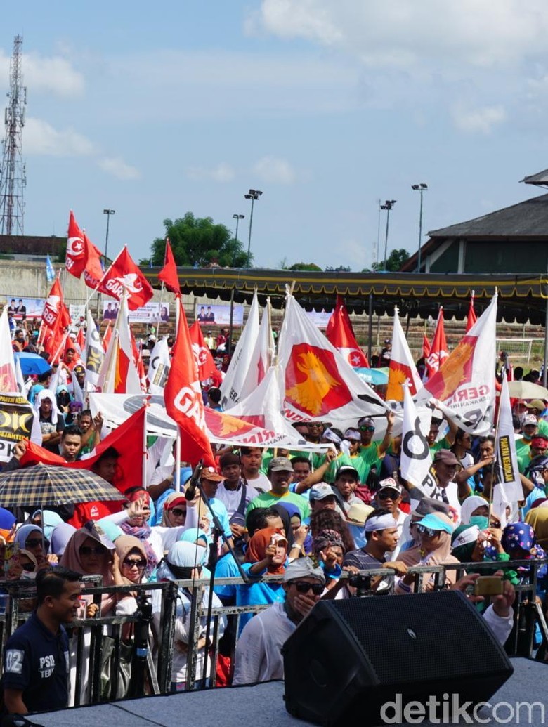 Bendera Garbi Ikut Ramaikan Kampanye Prabowo di Bali Bendera Garbi Ikut Ramaikan Kampanye Prabowo di Bali
