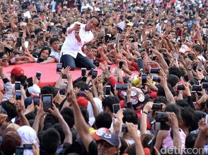 Warga Dumai Membludak Saat Kampanye, Jokowi Yakin Suara di Riau Membaik