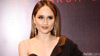 Cinta pun membagi cerita soal beradegan ciuman dengan Irsyadillah. Pool/Noel/detikFoto.