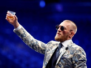 Pensiun, Kekayaan McGregor Beda Tipis dengan Ronaldo