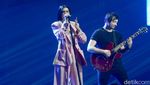 18 Jam di Jakarta, Lihat Aksi Dua Lipa Semalam Yuk!
