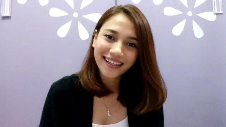 Wanita yang Nembak Sandi Angkat Suara, Ngaku Diminta Nanya sama Panitia Wanita yang Nembak Sandi Angkat Suara, Ngaku Diminta Nanya sama Panitia