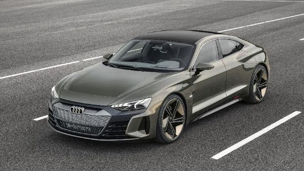 Audi A4 e-tron EV