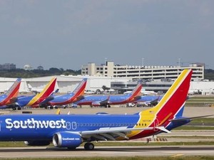 Sebuah Pesawat Boeing 737 MAX Mendarat Darurat di Amerika Serikat