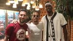 Pesona Salt Bae Membuat 10 Seleb dan Tokoh Dunia Ini Kepincut