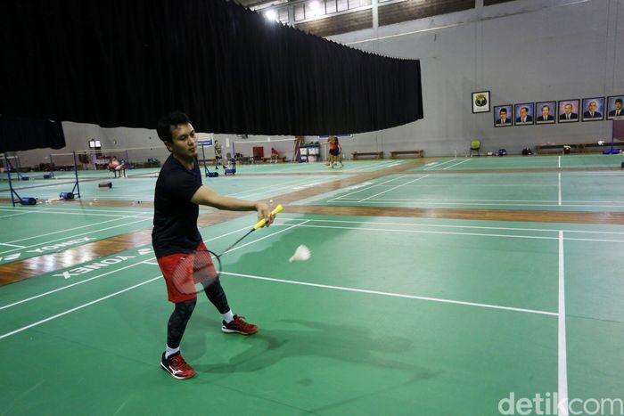 Hendra/Ahsan Menolak Tua Hendra Setiawan/Mohammad Ahsan bertekad menembus Olimpiade 2020 Tokyo. Mereka membawa semangat menolak tua menuju pesta olahraga empat tahunan itu.