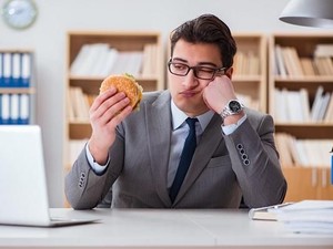 Redam Rasa Kecewa dan Sedih dengan Konsumsi 10 Makanan Enak Ini