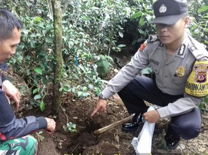 Bayi di Purwakarta Lolos dari Maut Setelah Dikubur Ibunya Hidup-hidup